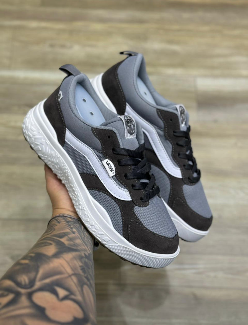 Tênis Vans