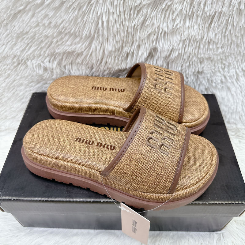 Chinelo Slide Miu Miu