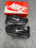 Tênis Nike Vomero Premium