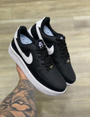 Tênis Nike Air Force