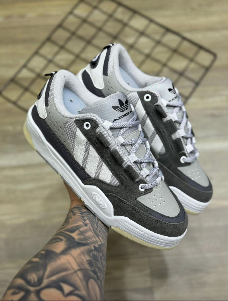 Adidas 2000