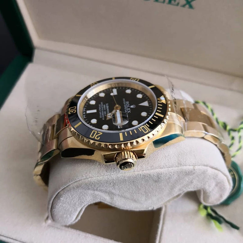 ￼Relógio Rolex Submariner Automático Dourado Fundo preto A Prova dágua