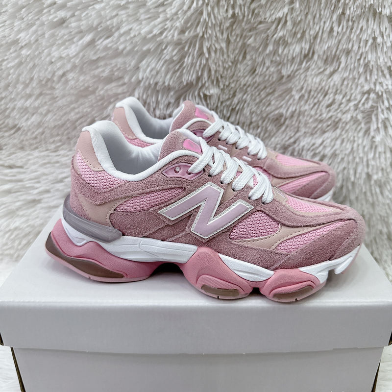 Tênis New Balance 9060