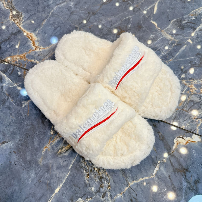 Chinelo Balenciaga