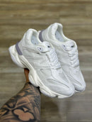 Tênis New Balance 9060
