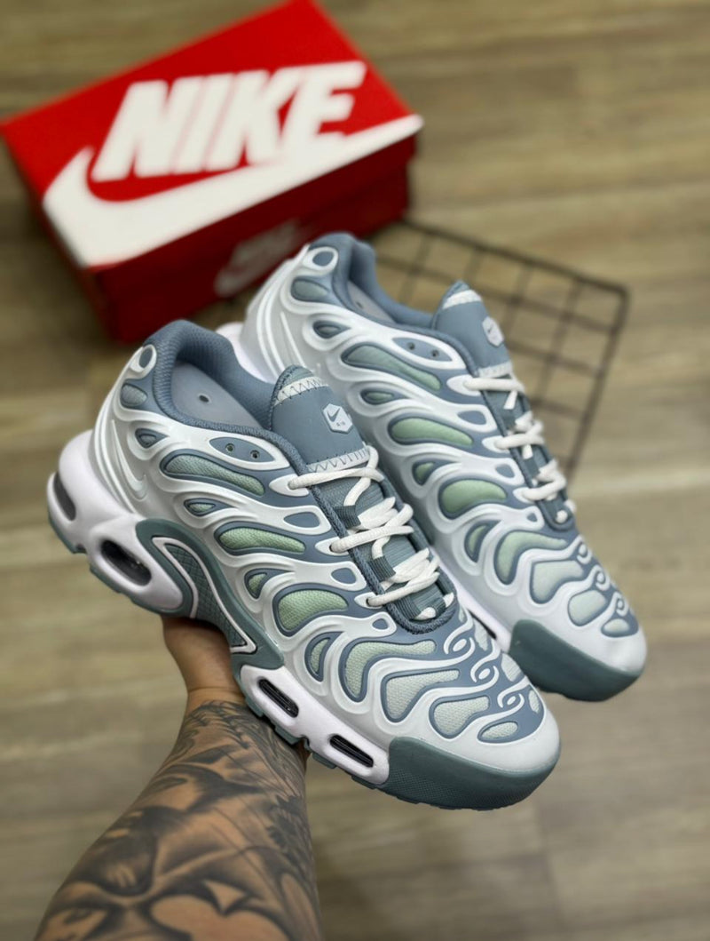 Tênis Nike TN