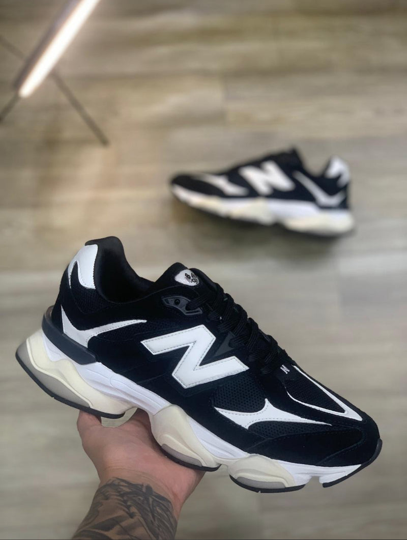 Tênis New Balance 9060