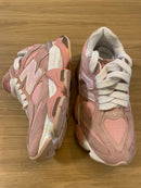 Tênis New Balance 9060