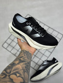 Tênis New Balance Elite