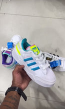 Tênis Adidas