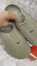 Chinelo Nike Mind